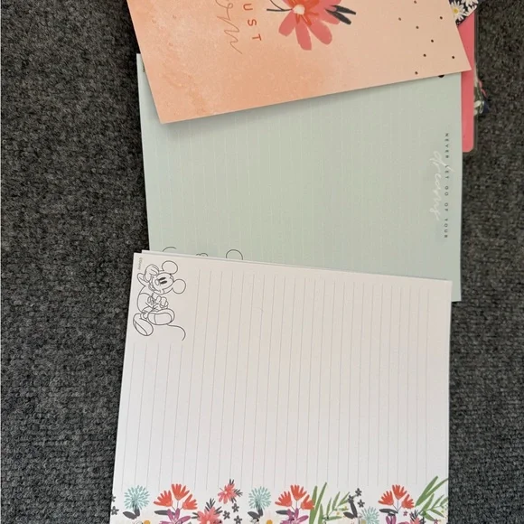 The Happy Planner Be Happy Mickey Mouse box set NWOT - Picture 15 of 16